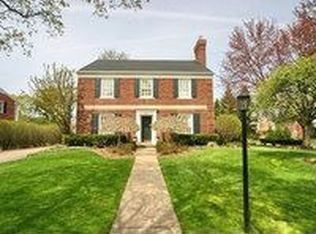 2420 S Bradway Blvd, Bloomfield Hills, MI 48301