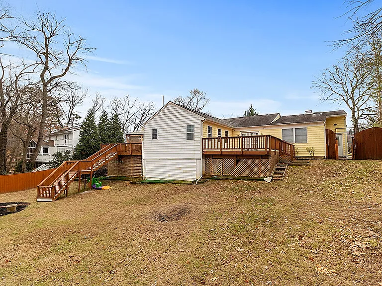 6138 Beachway Dr — Photo 37