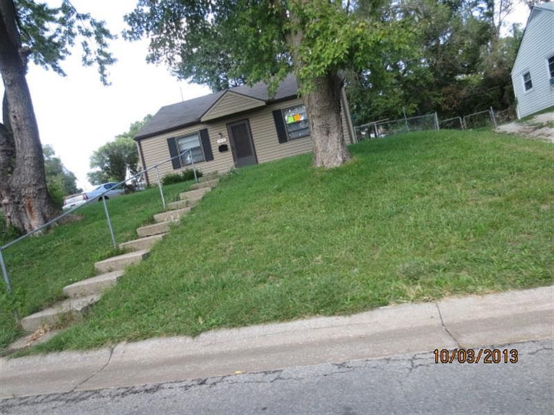 1st image of 4918 Vista St