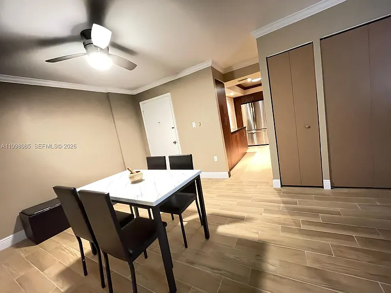 1750 James Ave #5G — Photo 6