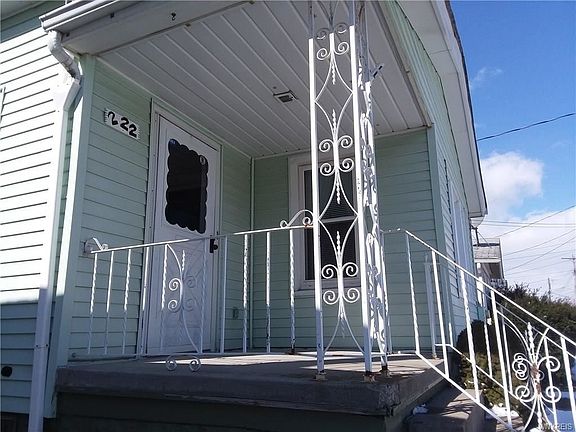 2nd image of 222 Newburgh Ave