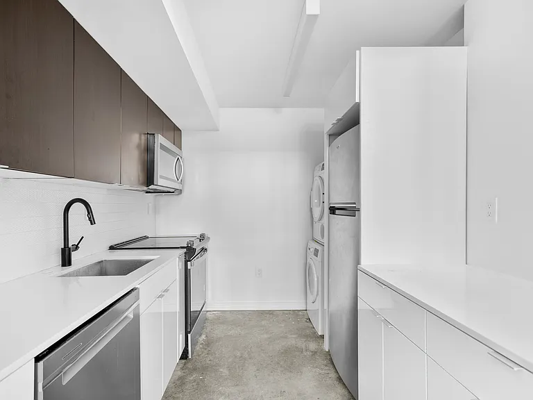 458 N 5th St #3 — Photo 10