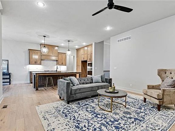 5th image of 20555 W 110th Pl