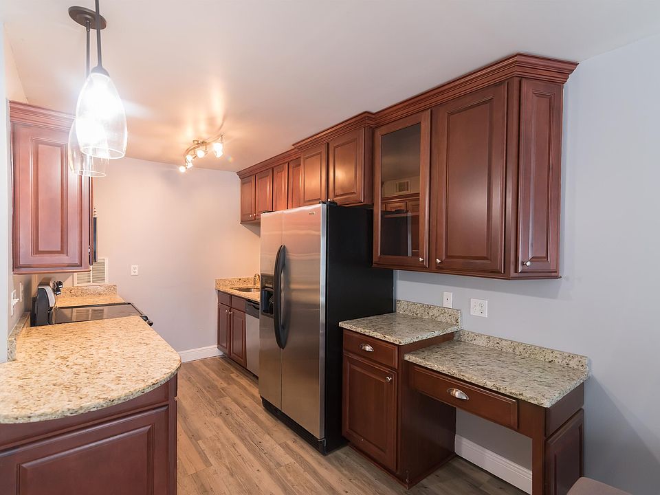 1st image of 830 E Park Ave APT 1101