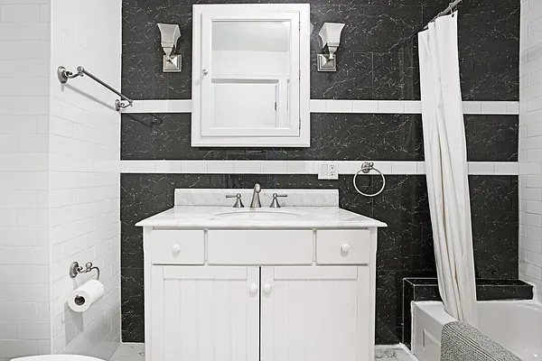 Sold by Compass | media 5
