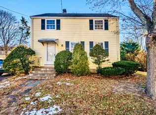 20 Garfield Ave, Winchester, MA 01890