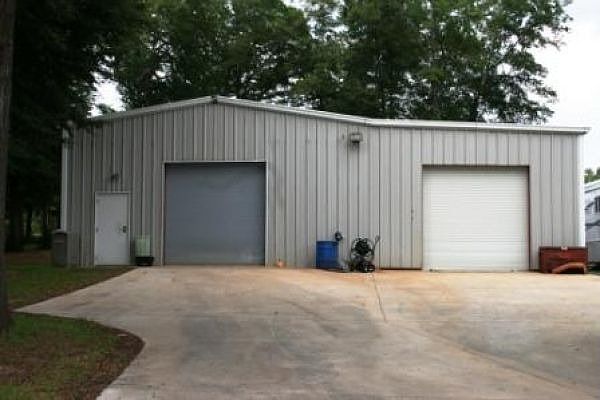 2nd image of 112 Airport Rd