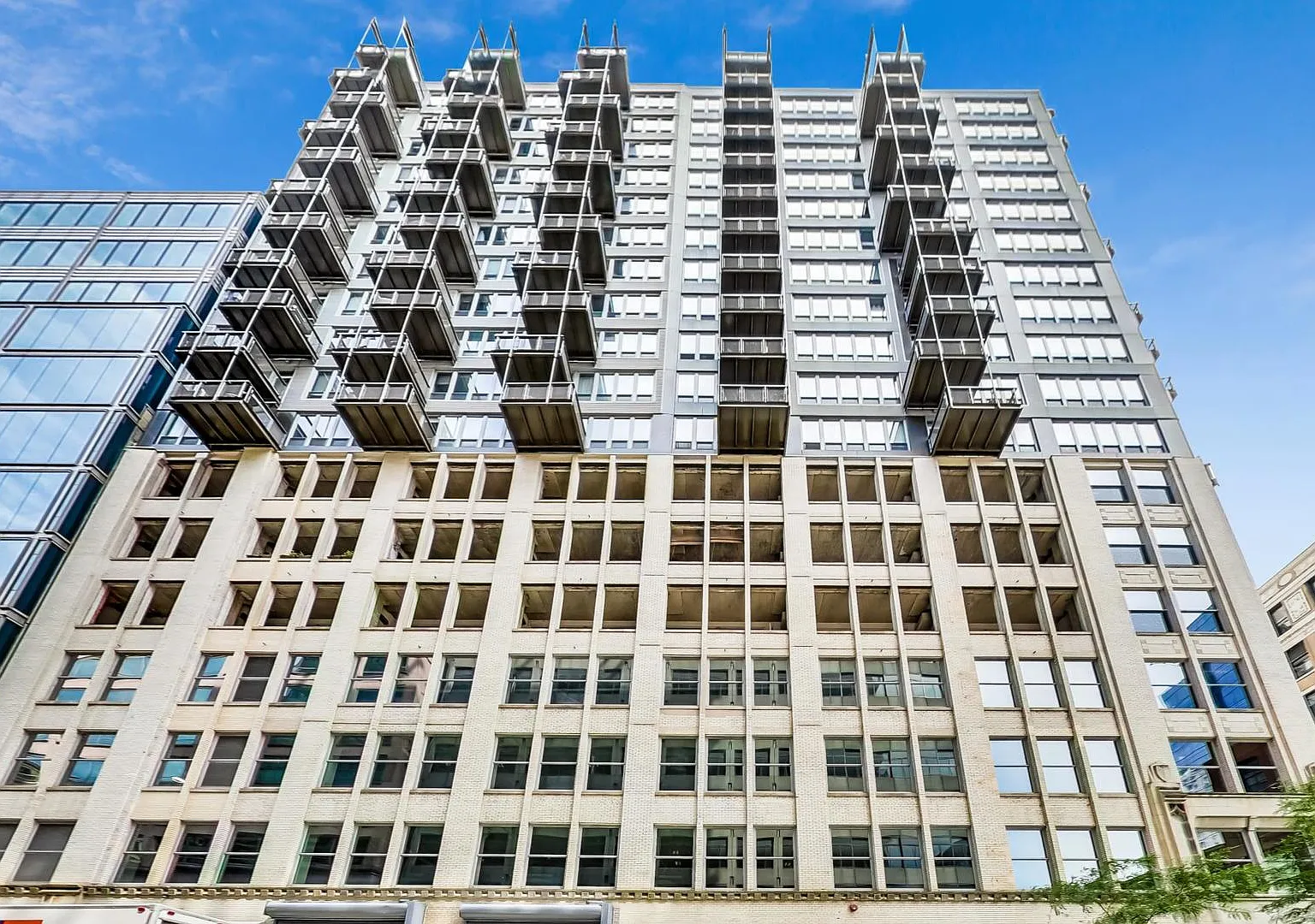 2 bed, 1181 sqft, $3,375 — Photo 1
