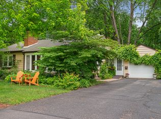 2940 Noble Ave N, Golden Valley, MN 55422