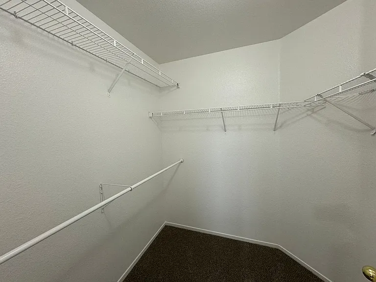 2581 Silver Shadow Dr — Photo 15