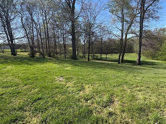 4th image of 220 Hiseville Center Rd