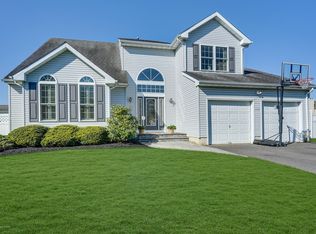 112 S Hampton Pl, Brick, NJ 08724