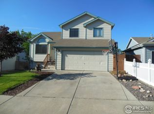 808 Scarborough Dr, Loveland, CO 80538