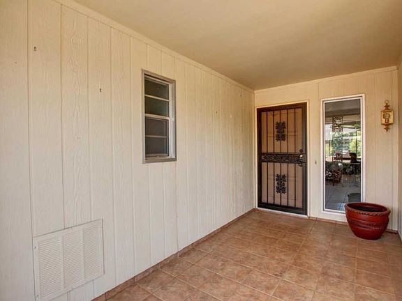 4th image of 10601 W Signal Butte Cir