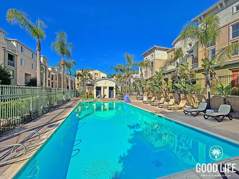 8862 Spectrum Center Blvd — Photo 21
