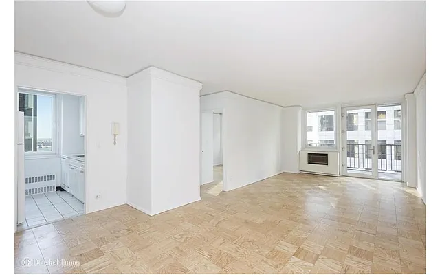 Rented by Douglas Elliman | media 14