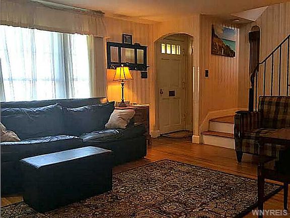 2nd image of 95 Fairbanks Ave
