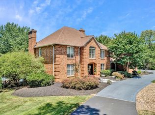 3319 Isle Of Pines Dr, Moneta, VA 24121