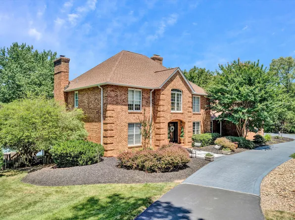 3319 Isle Of Pines Dr, Moneta, VA 24121