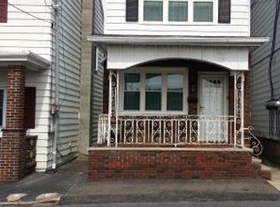 47 S Railroad Ave, Frackville, PA 17931