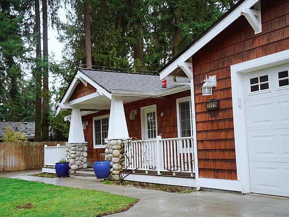 5th image of 20816 NE 11th St