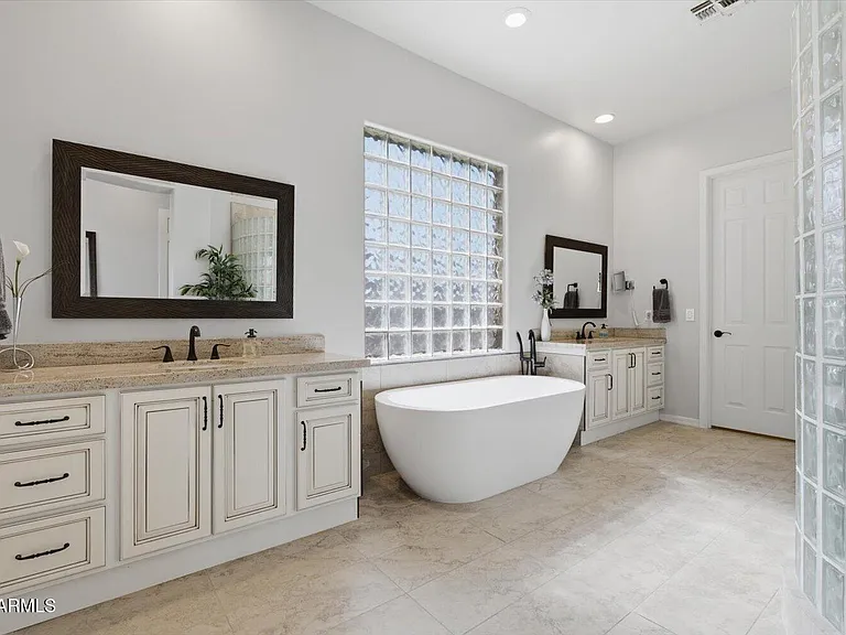 7427 E Evening Glow Dr — Photo 15