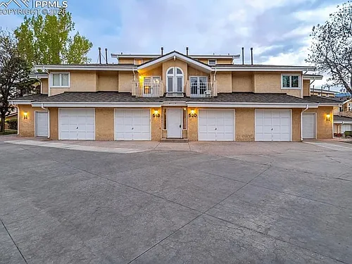 518 Observatory Dr Photo 1