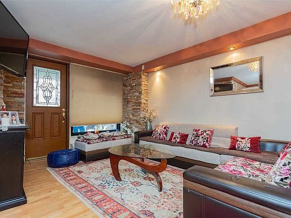 5th image of 61-35 98th St APT 5