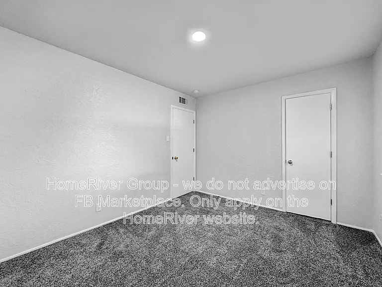 2304 Alamogordo Dr NW — Photo 17