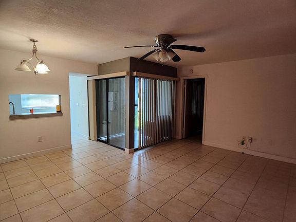 5th image of 1061 Jefferson Dr
