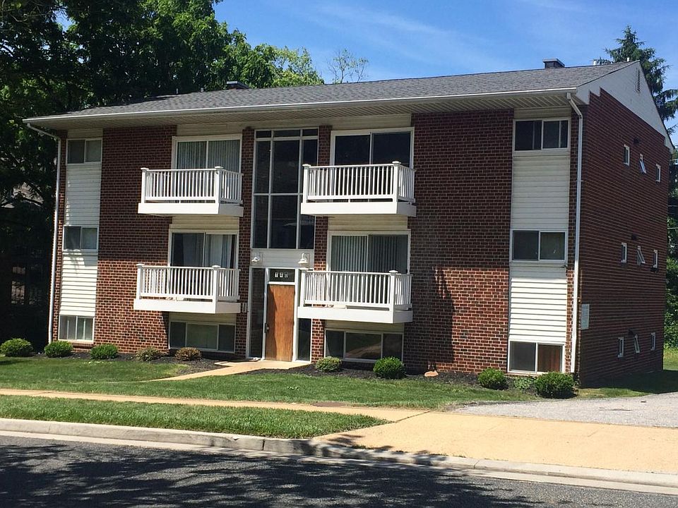 1st image of 140 Nunnery Ln APT 2
