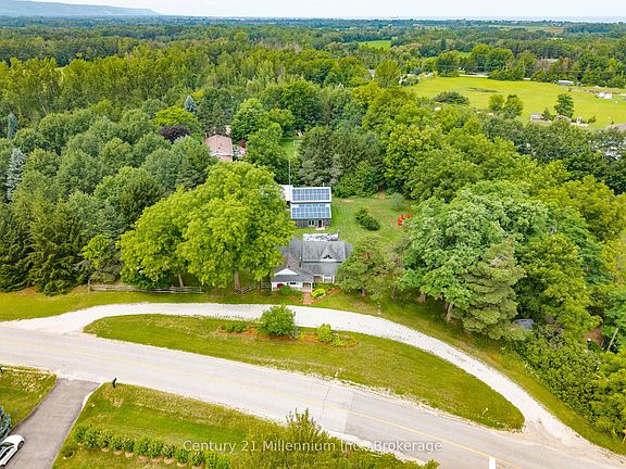 4th image of 262 Batteaux Rd N