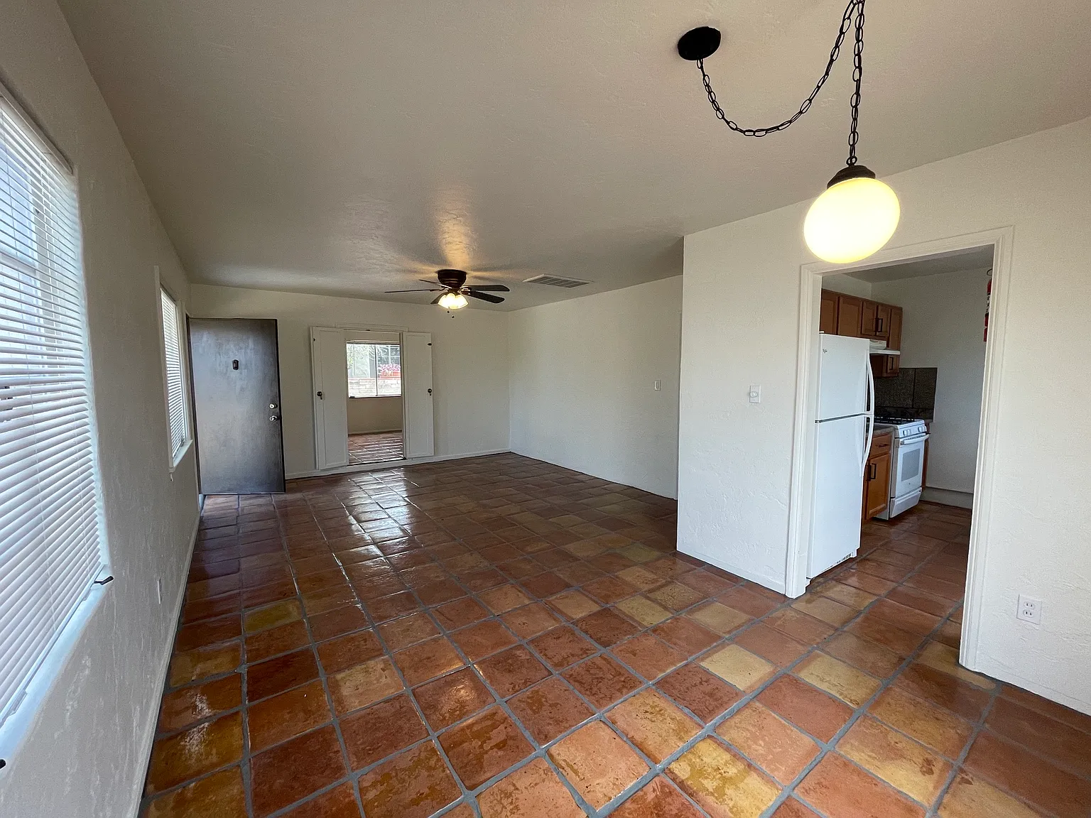 318 N Fremont Ave — Photo 3