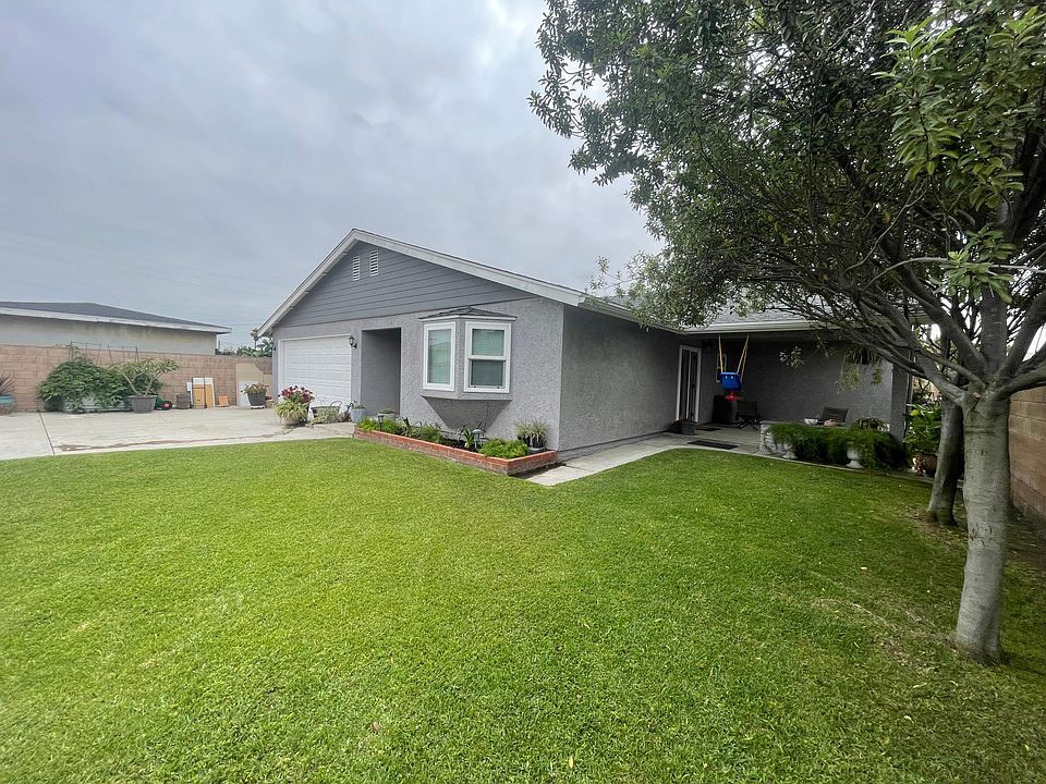 1st image of 13136B Verdura Ave