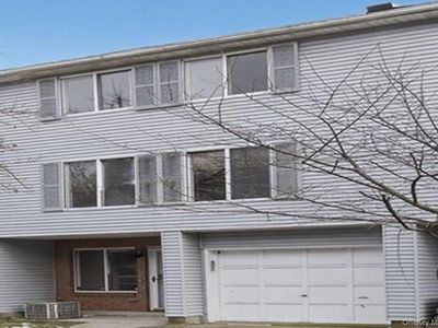 623 ILYSSA Way, Staten Island, NY, 10312