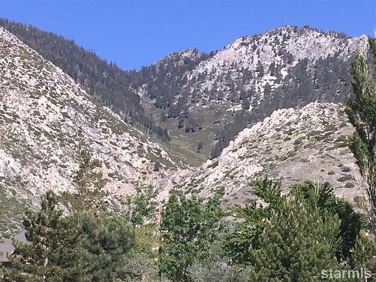 2nd image of 275 California Rd
