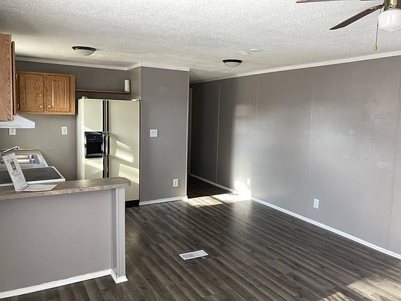 2nd image of 100 Oren Ln