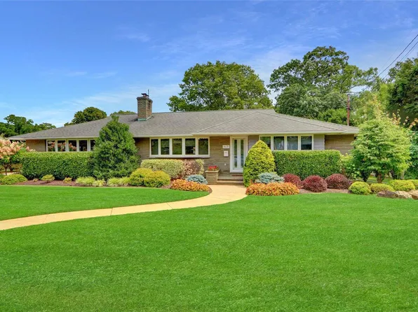 25 Park Lane, West Islip, NY 11795