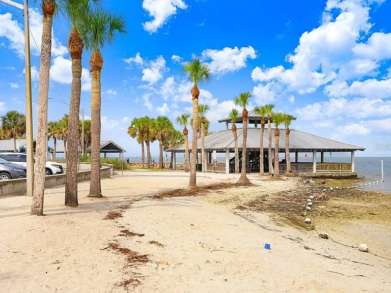 14606 Coral Dr — Photo 16