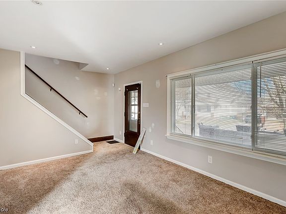 3rd image of 3919 Cypress Ave