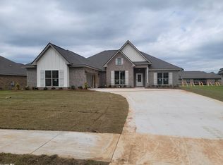 215 Ornate Ave, Fairhope, AL 36532