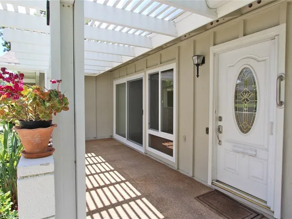 515 Calle Aragon #B, Laguna Woods, CA 92637