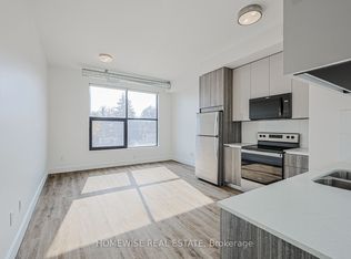 3020 Dundas St W #201, Toronto, ON M6P 1Z3