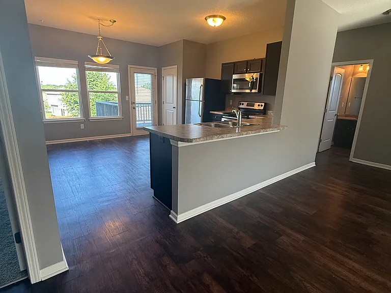 25949 W 142nd Ct — Photo 4