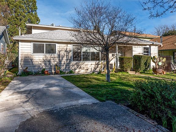 2nd image of 726 Grove Avenue