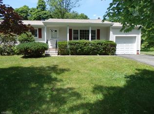 4 Eastbrook Rd, Parsippany, NJ 07054