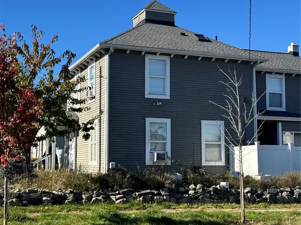 1202 5th Street, Anacortes, WA 98221