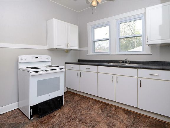 5th image of 820 Fairfield Ave