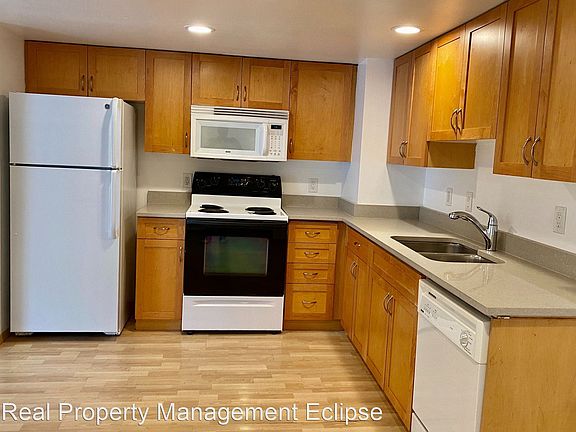 4th image of 1723 1st St
