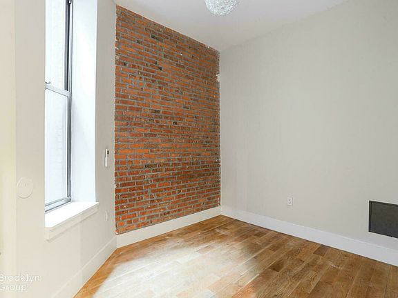 4th image of 412 Gates Ave APT 3F